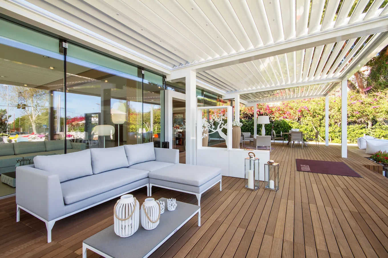 Forniamo ai clienti i migliori brand di outdoor e living