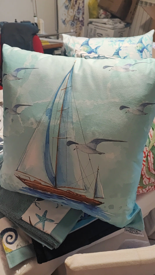 FODERA 40X40 CON RICAMO E CODINO +INTERNO